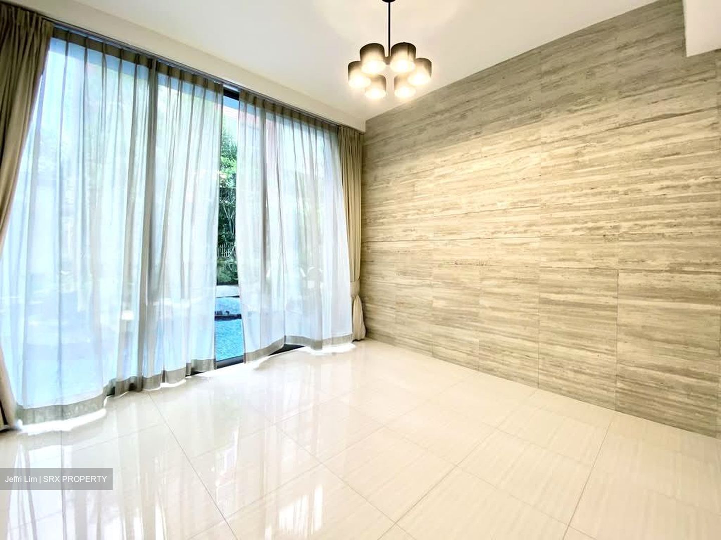 Woodhaven (D25), Terrace #555596381